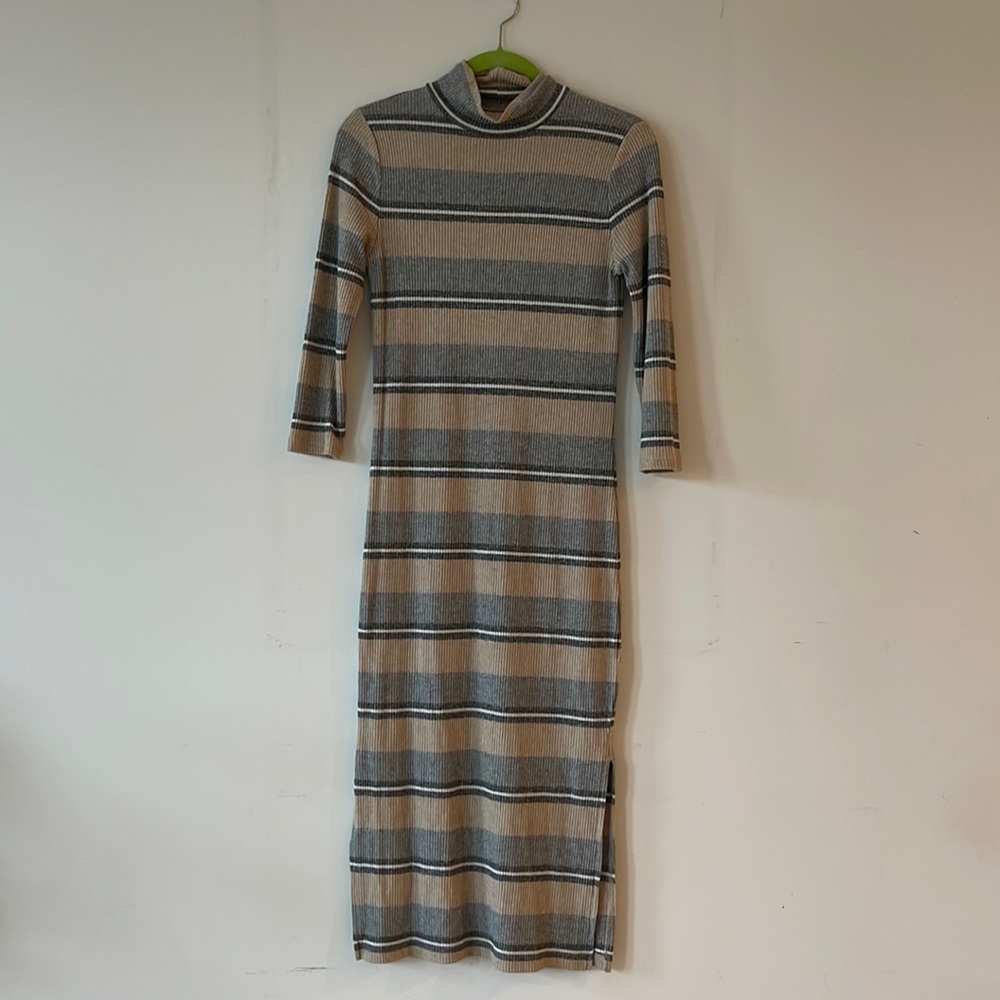 Banana Republic 3/4 sleeve ribbed striped turtleneck sweater dress
